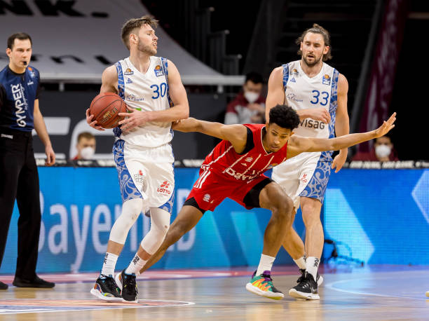 更多的是对 更多的是对