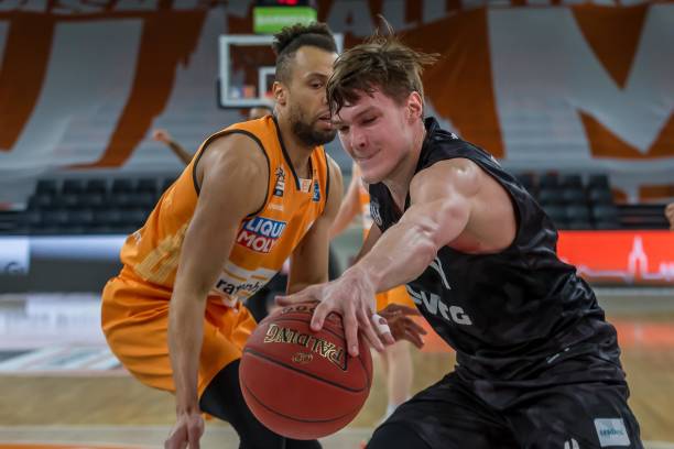 起引人关注 起引人关注