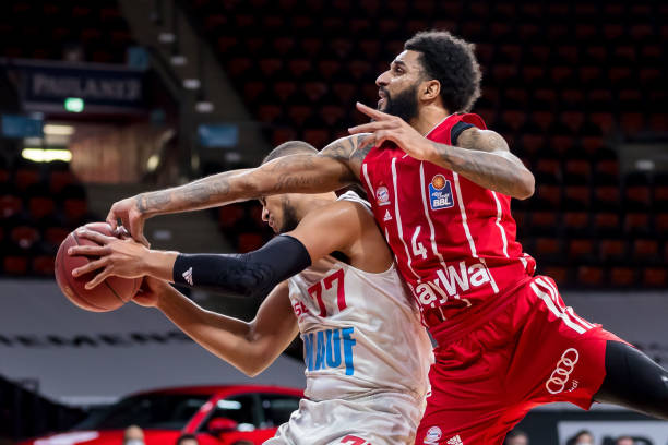 他们强大的 他们强大的